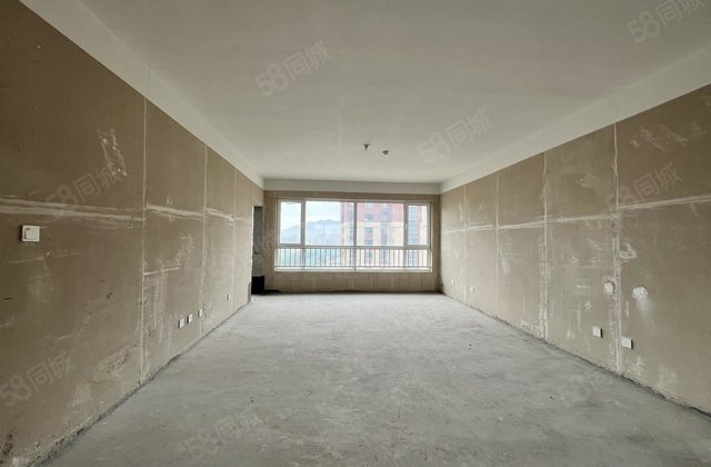 状元府小区4室2厅180㎡95万二手房图片