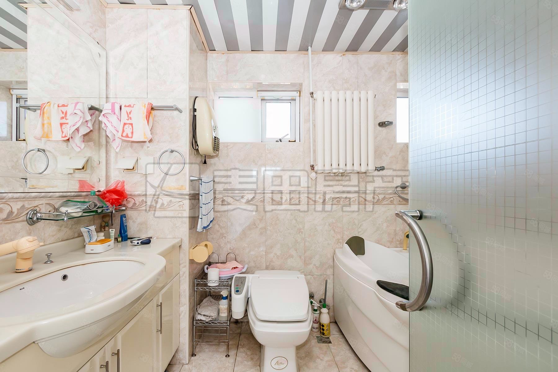 雪梨澳鄉(xiāng)(別墅)4室2廳4衛(wèi)216.6㎡東南1600萬