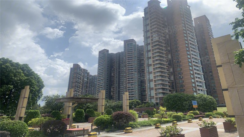 狮城国际复式小高层置换必看价格不贵有钥匙随时看房