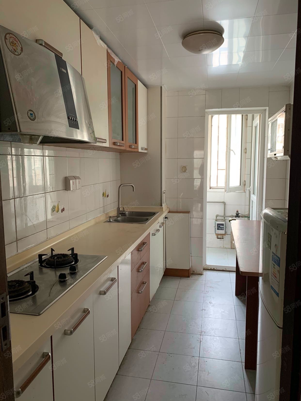 龍錦苑二區(qū)2室1廳1衛(wèi)88.8㎡南390萬