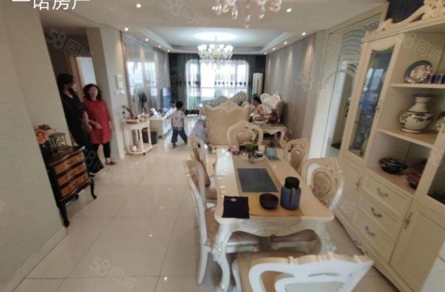 经开英伦花园 楼龄新 双卫生间 高楼层采光充足 产权清晰