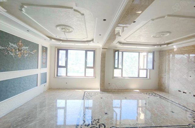 远洋戛纳小镇4室2厅122.29㎡105万二手房图片