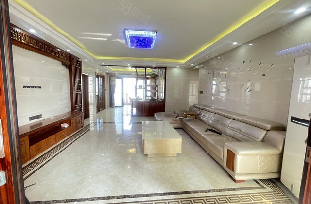 名雅世家4室2厅163.41㎡138万二手房图片