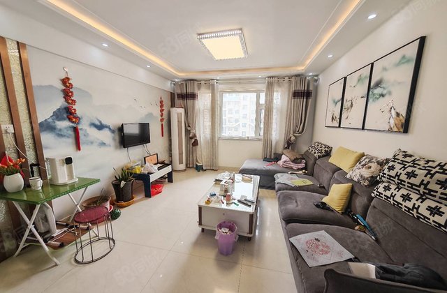 民生一号院对过 润景苑民生4号院 精装三叶草 中间楼层送车储