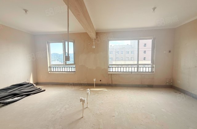 万科御龙山梁家2室2厅81㎡65万二手房图片