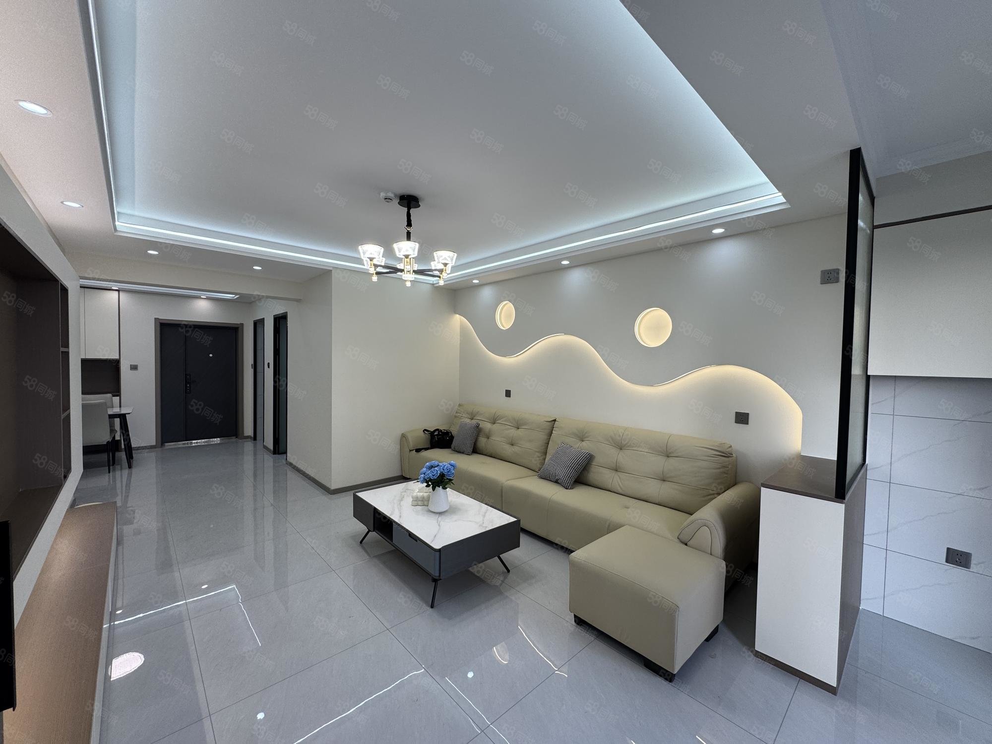 新苑名府3室2厅1卫102.76㎡南北49.8万