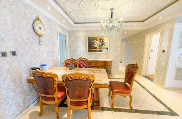 澳洲佳园5室2厅200.9㎡240万二手房图片