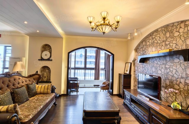 西贵金沙4室2厅139.87㎡330万二手房图片