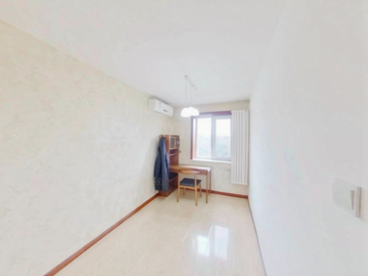 大六部口街24號院2室1廳1衛(wèi)54.9㎡南680萬