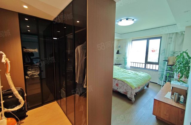 西山上品湾MOMA3室2厅131.02㎡536万二手房图片