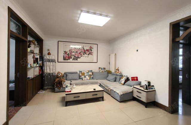 颐馨园 多层三楼 阳光实验 区妇幼 月亮湾 金柱绿城乐园香江