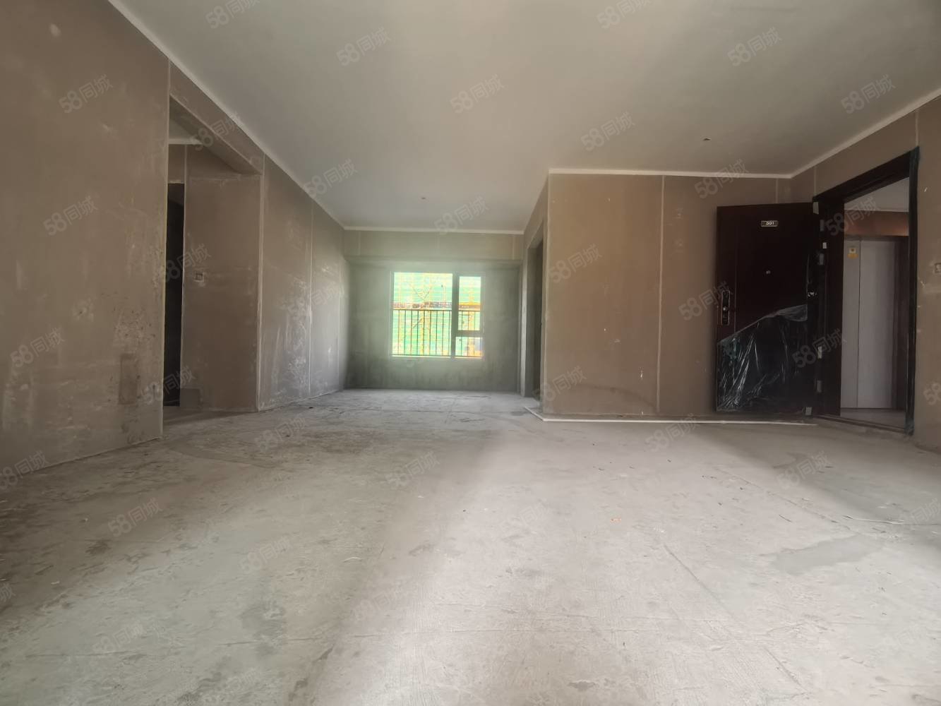 桃李江山3室2厅2卫131㎡南北89万