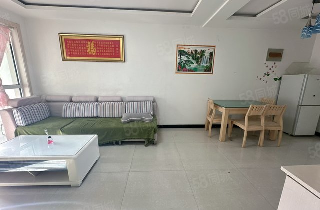 阿卡二期 两居室 中间好楼层    的一套两居室 房东急售