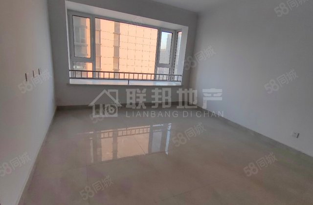 开发区中心地段，新小区现代御园带车位储藏室，好小区价格核实