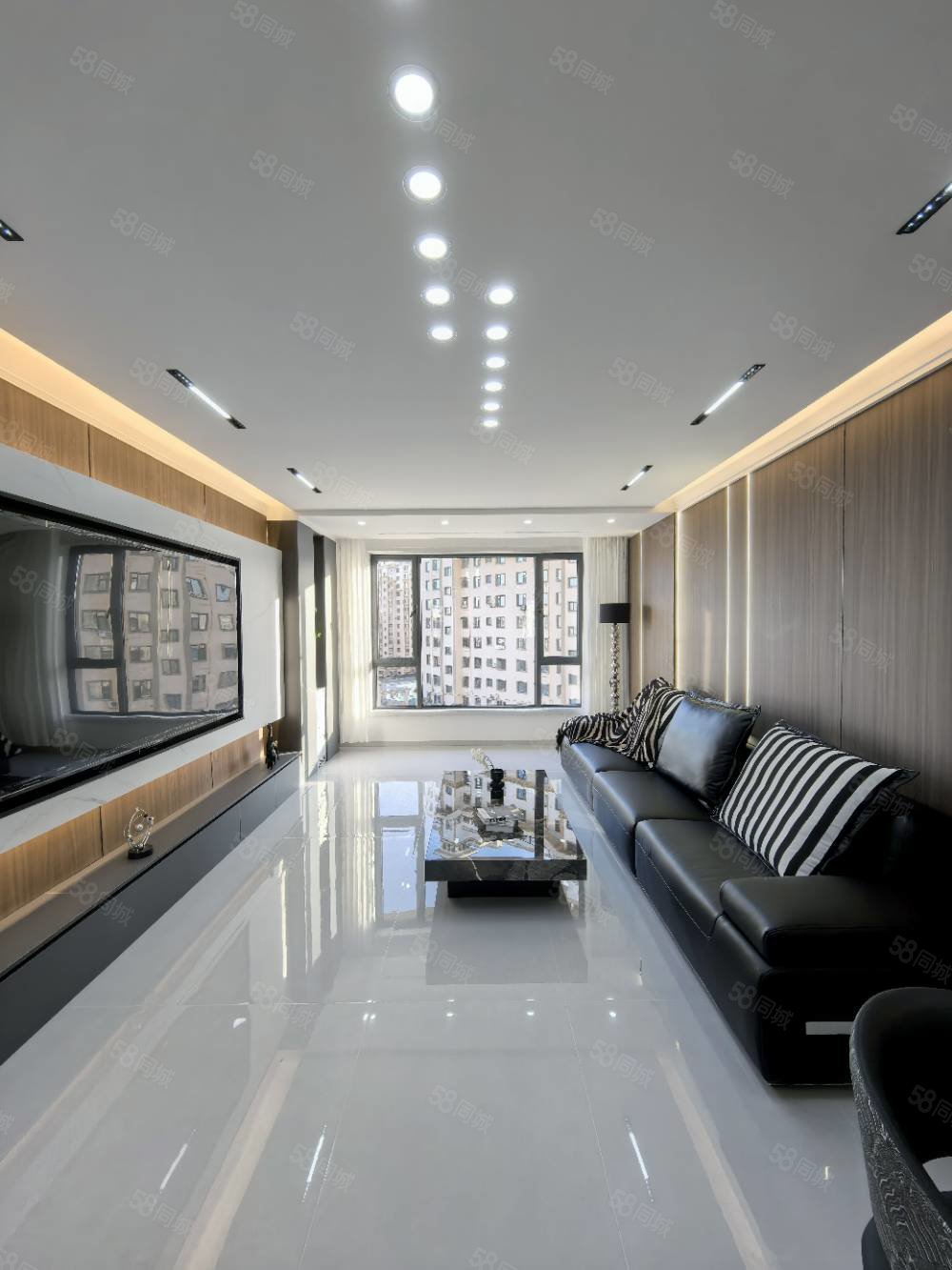 星河万源蓝湾3室2厅2卫133.36㎡南北73.8万