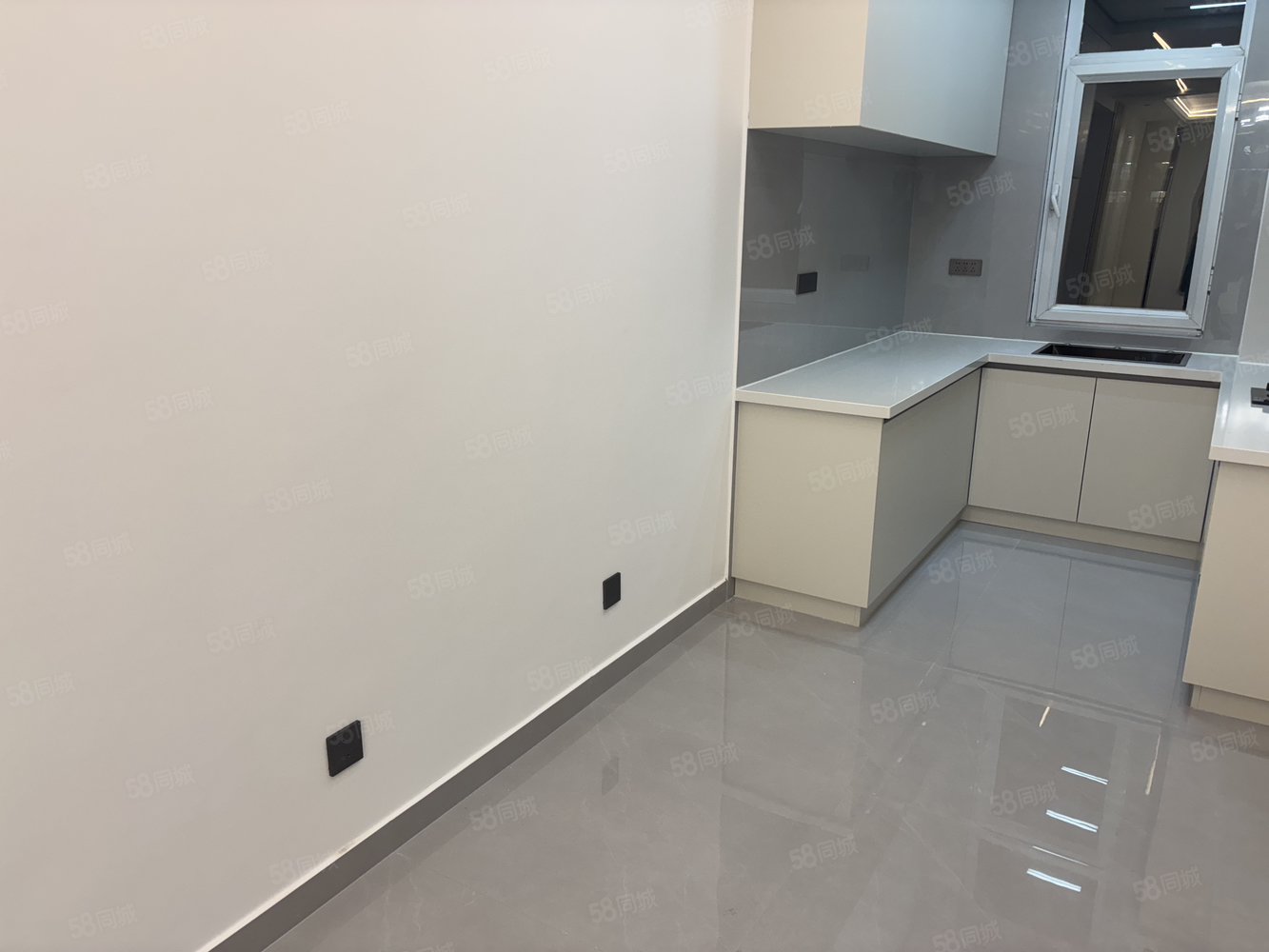 东方新天地2室2厅1卫63㎡南北26.5万