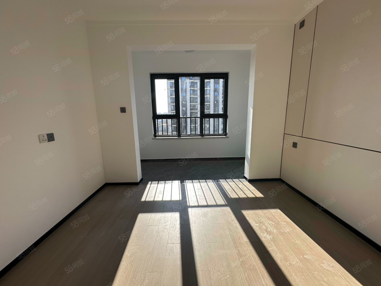 星譽(yù)BEIJING南區(qū)3室2廳2衛(wèi)105㎡南北450萬