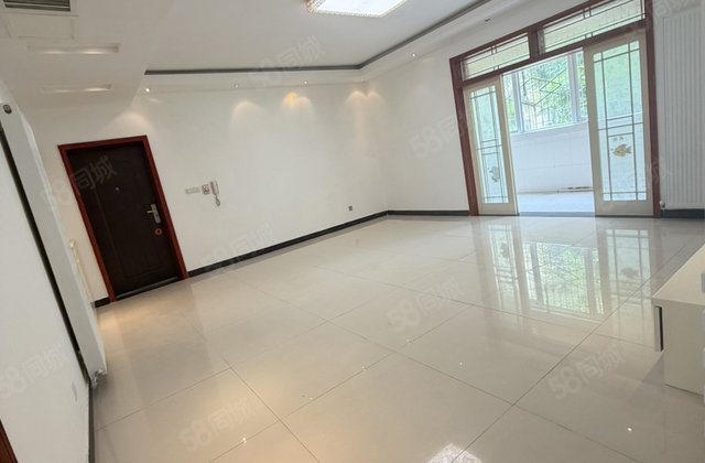 江南小区3室3厅139.8㎡62万二手房图片
