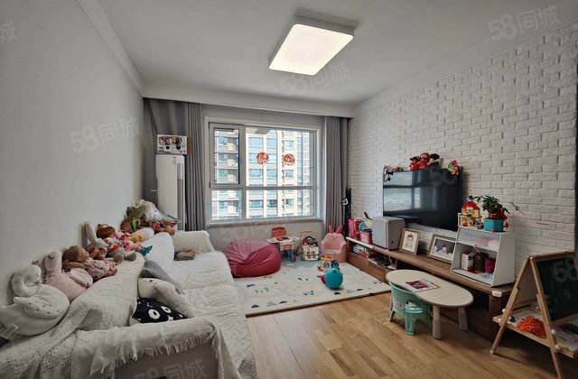 商品房 七中 带车储 双卫  带家具  婚房    好位置