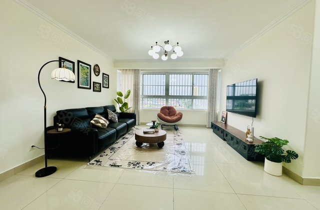 香江北香格里电梯房 边户好楼层精装修 满二 嘉明实验新城邦