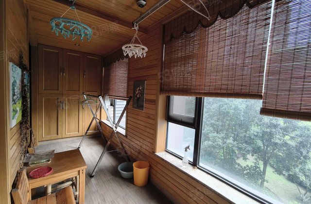 协信中心3室2厅112㎡240万二手房图片