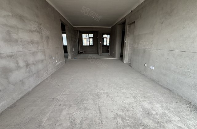 亚恒橡树湾(公寓住宅)4室2厅144㎡105万二手房图片