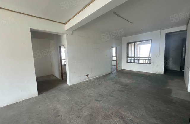 华城花园5室2厅168.77㎡310万二手房图片