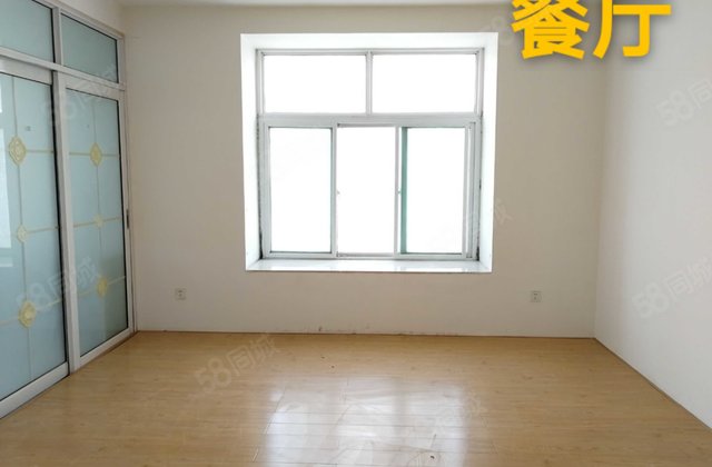 万达附近多层电梯新房，东户大飘窗，方正户型,送地上储藏室