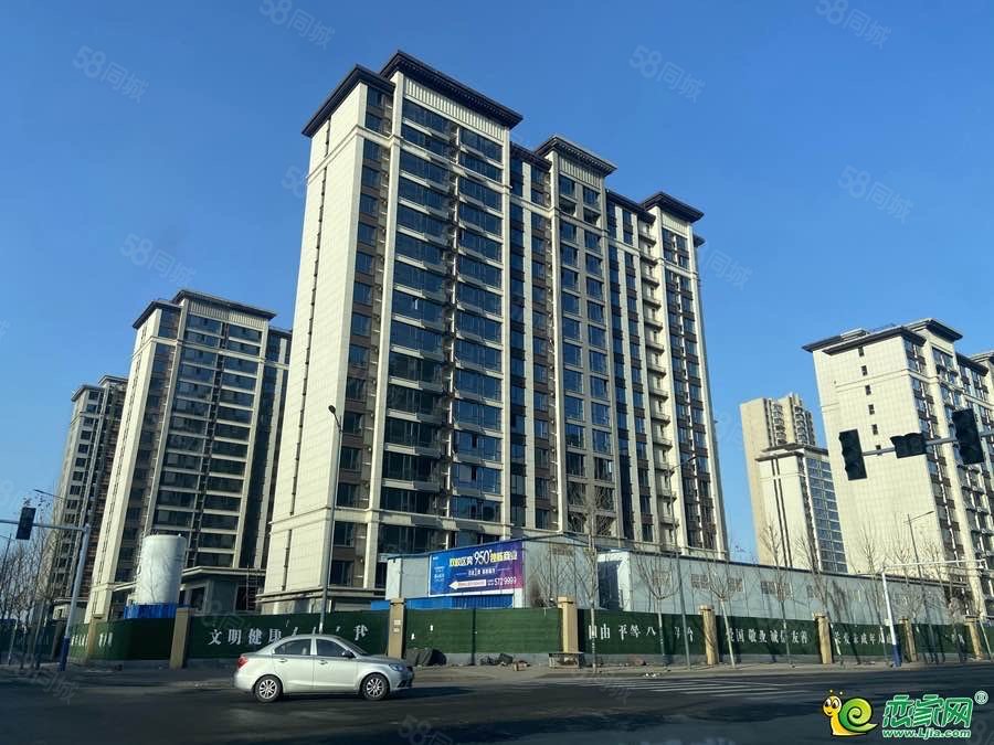 明芳滨湖城3室2厅2卫136.79㎡南北137万