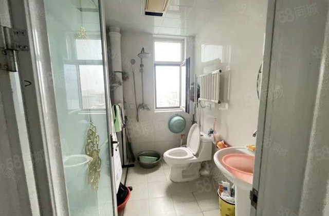 民生凤凰城 润景苑 边户 三室两厅两卫 有车位 地下室