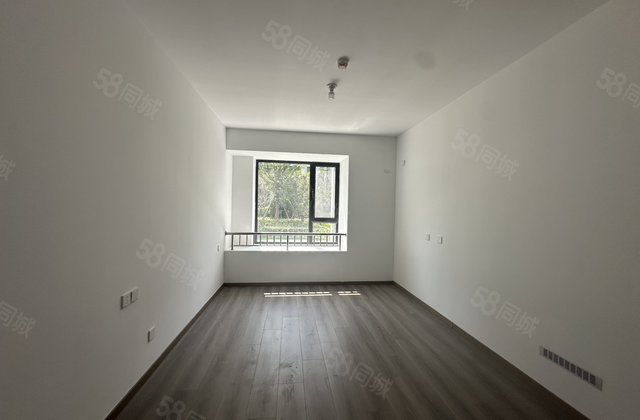 实验！ 急售！ 刚交房！三室两厅两厅