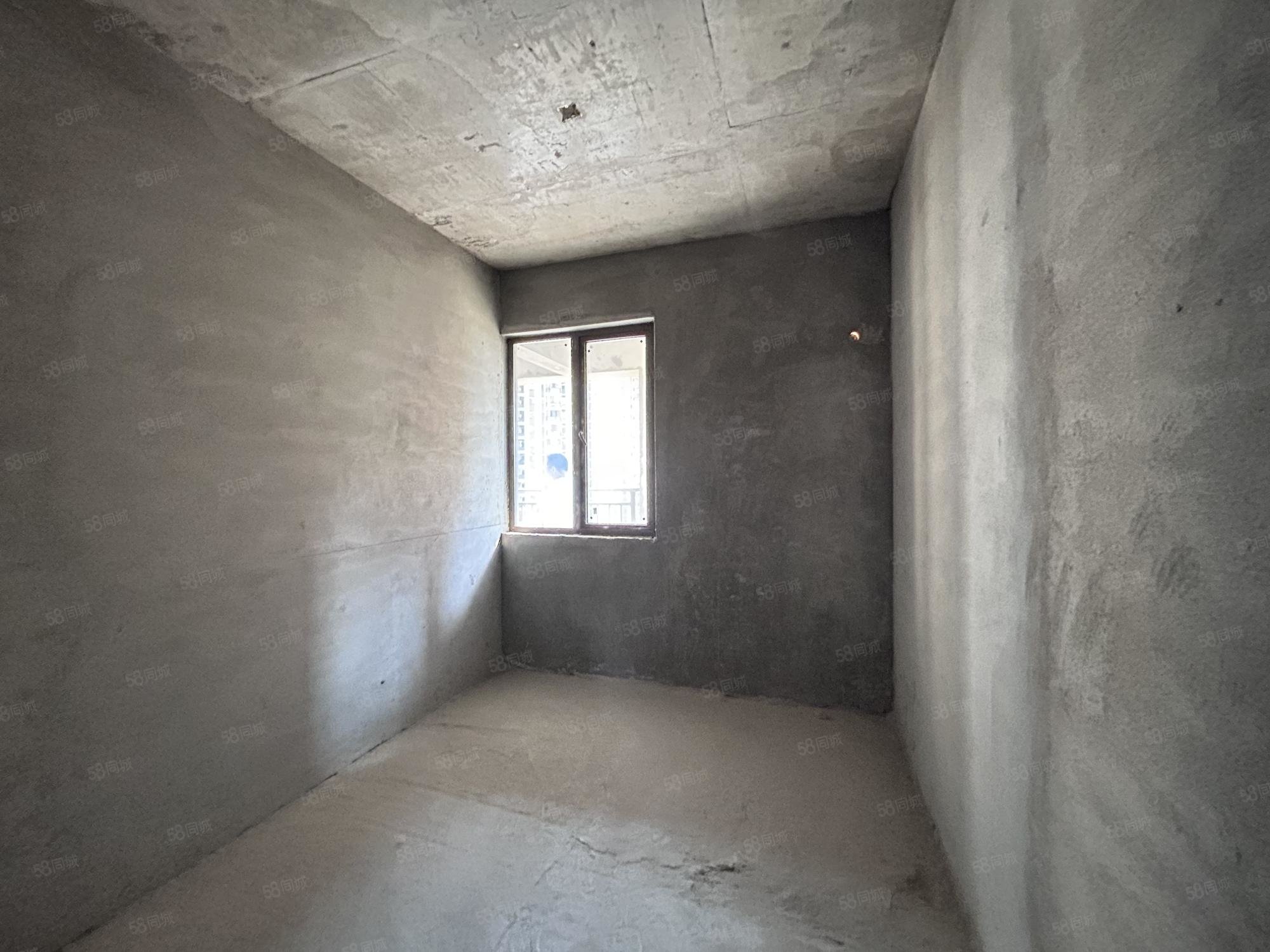 力标澴河壹号院3室2厅1卫95㎡南北42万