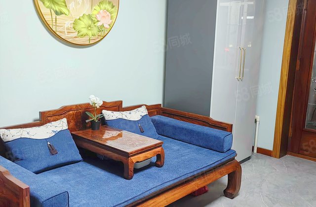 长发街小区(长发街19号,小水晶街22号,28号)3室1厅80㎡60万二手房图片