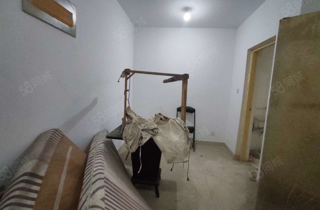 120平 3室2厅 简单装修 南北通透 楼层好 视野无遮挡