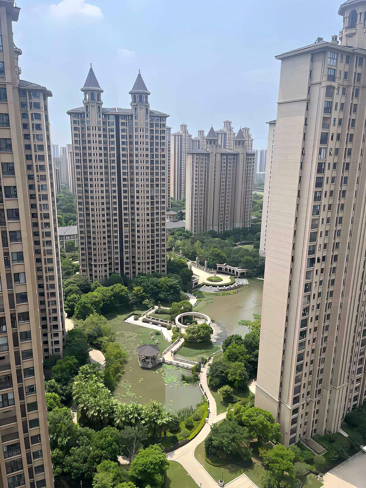 立新苏杭之星3室2厅2卫135㎡南198万