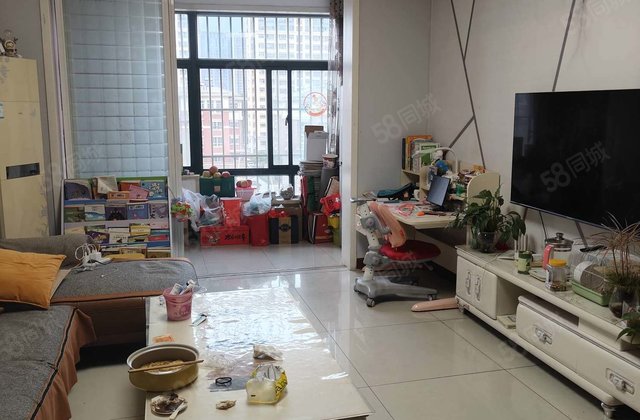 金麟府 温泉嘉苑 电梯中间楼层 精装三室 送 车 储
