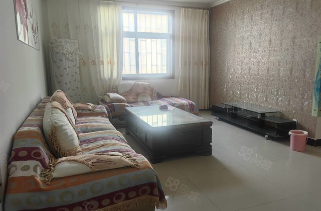 新天地小区3室2厅126㎡69.9万二手房图片