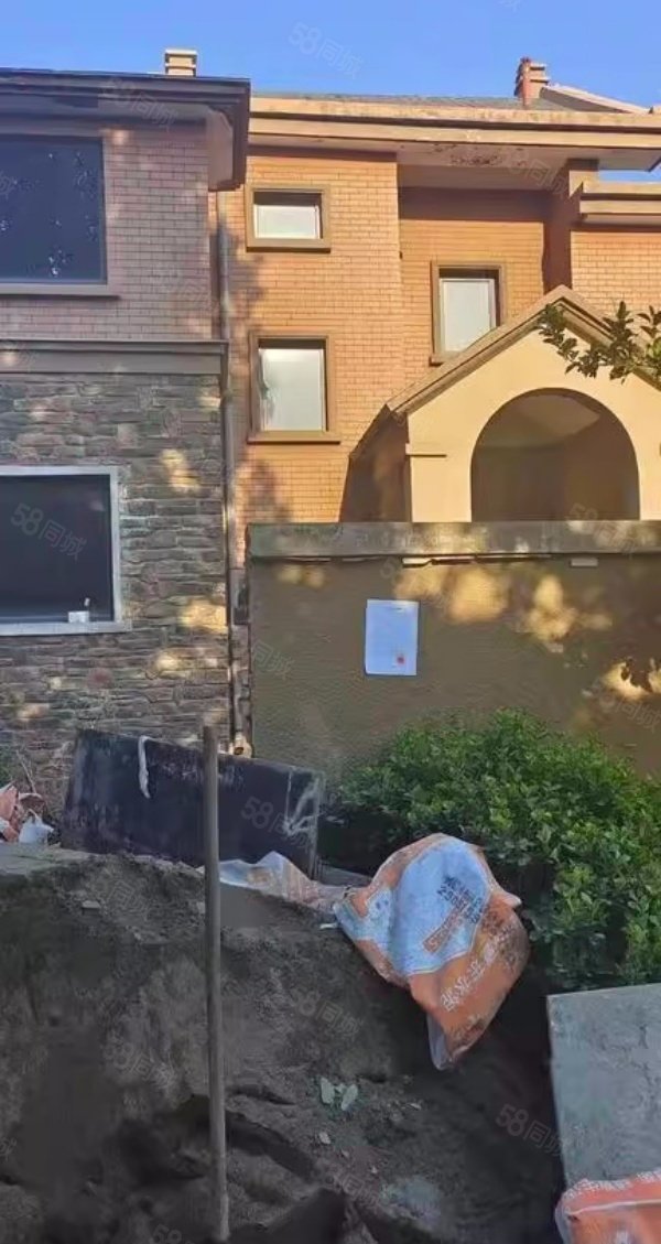 水色時光別墅4室2廳4衛(wèi)291.99㎡南北527萬