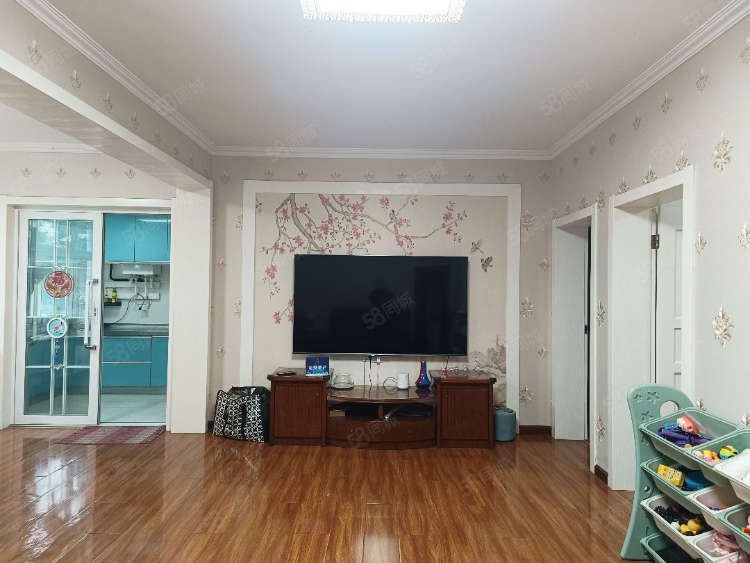 铁兵花园3室2厅1卫95㎡南北48万