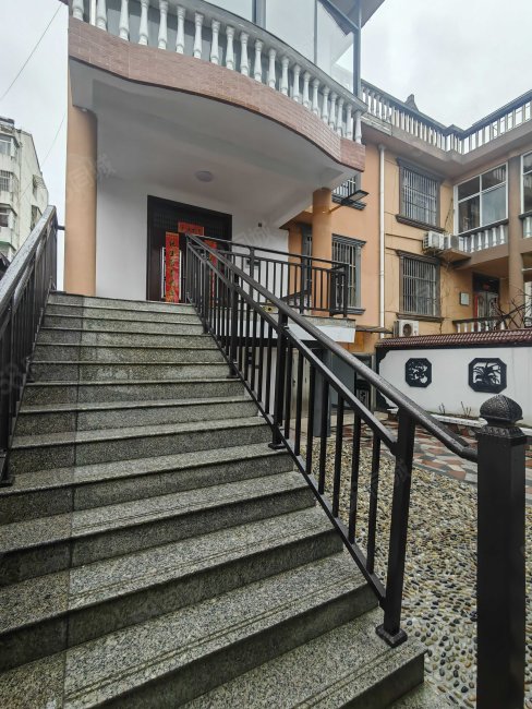 果园巷1号楼果园巷1号5室2厅4卫343平方米