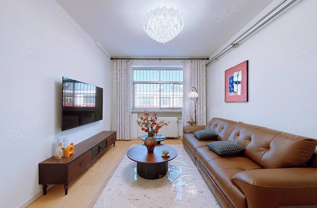 湖边 单位家属院 干净三室 拎包入住送全屋品牌家具