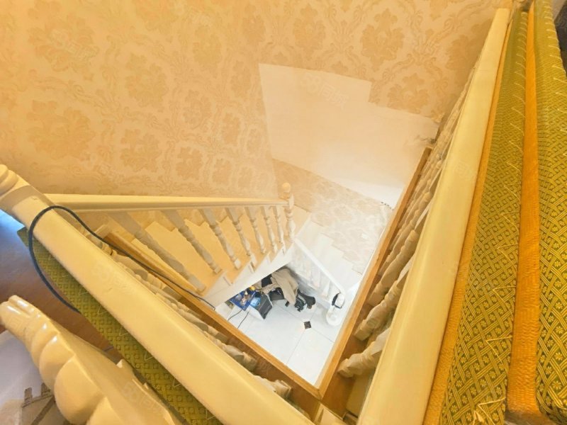 筑城国际花园4室2厅2卫155.36㎡南北116万