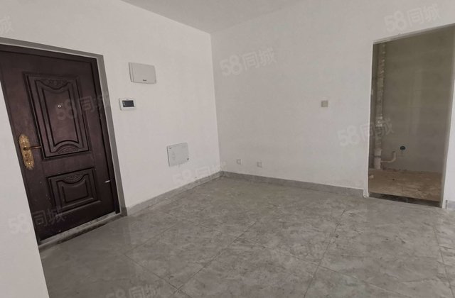 金柱绿城 商品房 带车位 新房未住 看房方便有钥匙