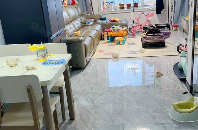 德辉首府3室2厅96.9㎡50万二手房图片
