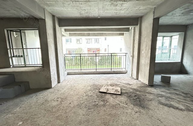 东泰悦府3室1厅99.29㎡46万二手房图片