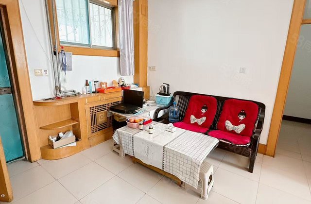 文轩 八中 外国语附近 单位家属院 大三居 停车方便