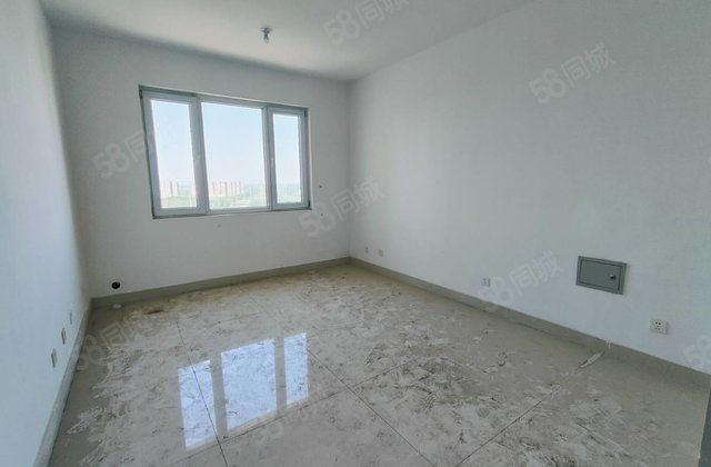 单价4开头 东昌中學 好楼层 南北通透 水城印象对过