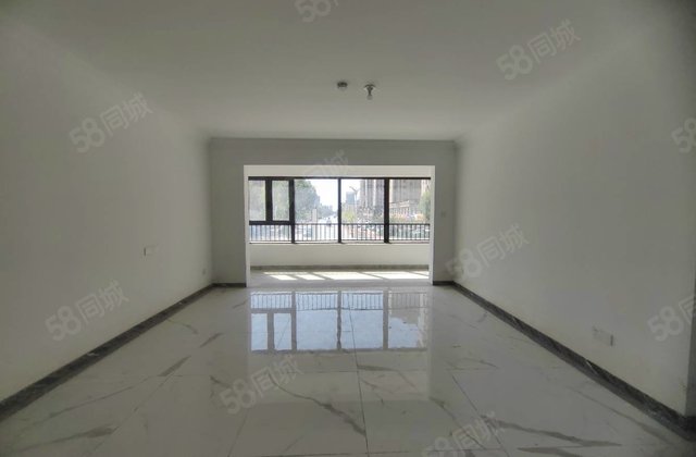 出售 一体一户  国岳府四室  送车位 新房未住