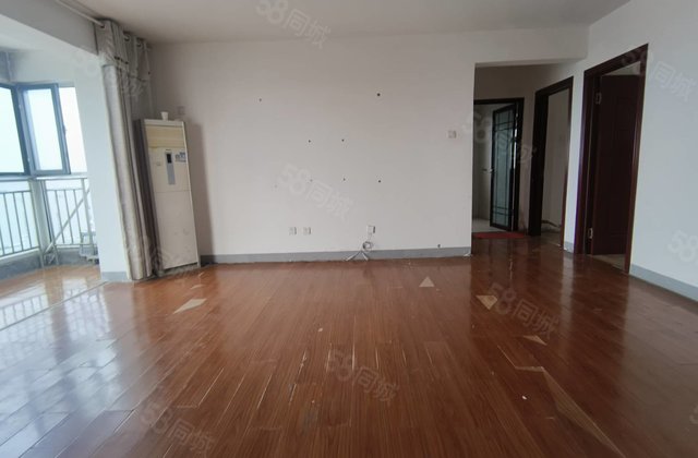 文轩 外国语 新东方龙湾东门 三室两厅两卫 有车储藏室有钥匙