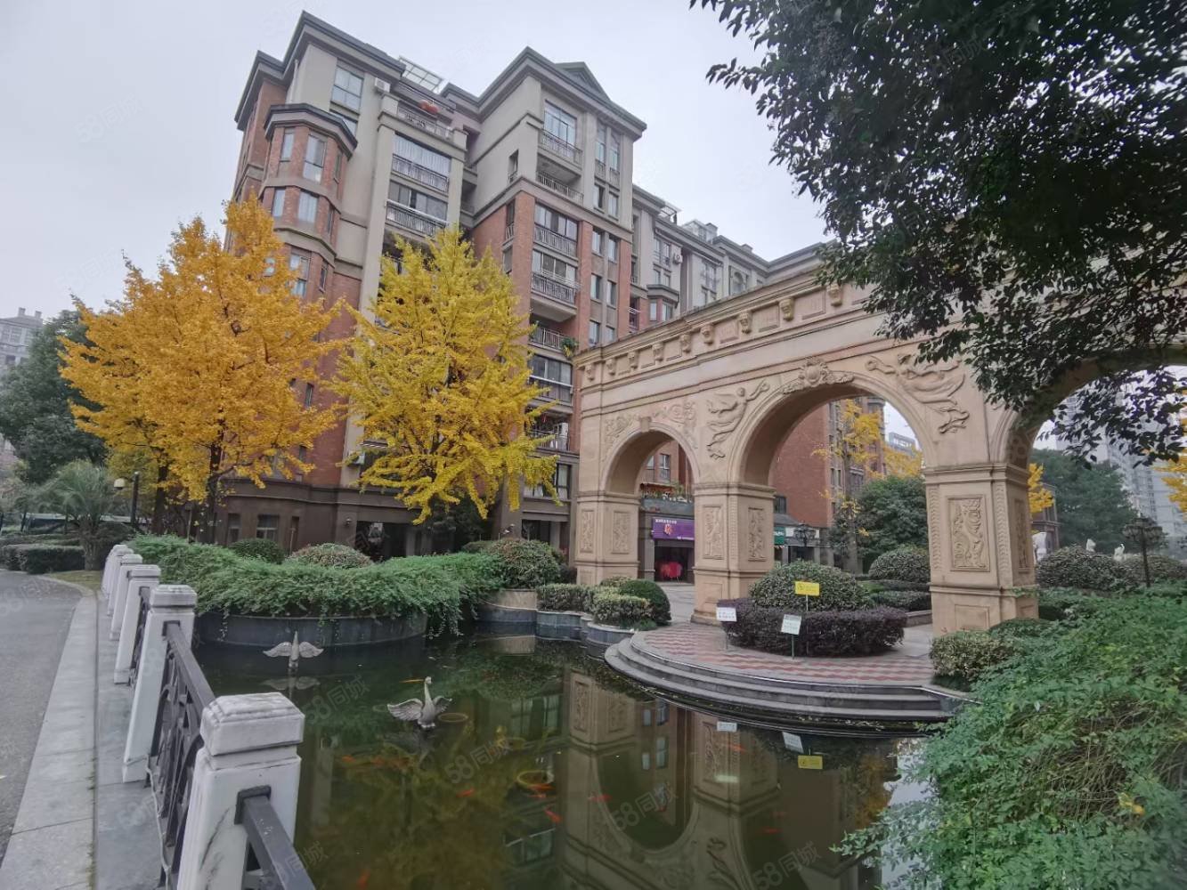 南花园北入户 上下共3层送地下室和车库,蓝湾国际花园(别墅)-金华58